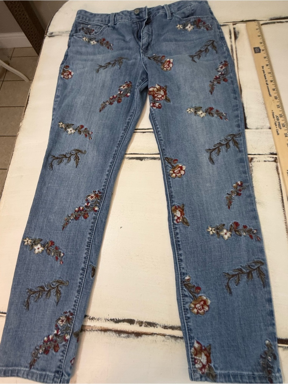 Laurie Felt Los Angeles Classic Slim Leg Embroidered Jeans – Size 8 - Picture 2 of 13